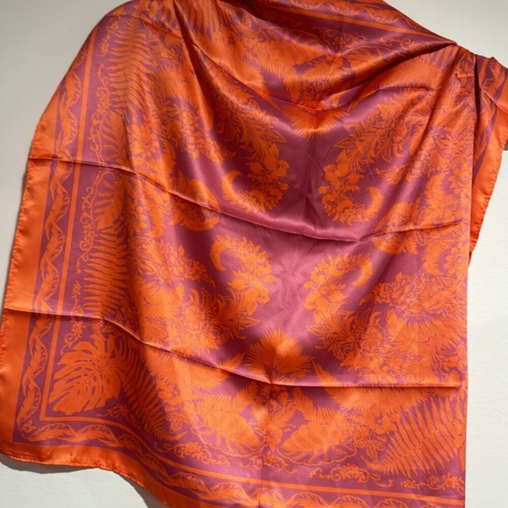 SCARF - Picture 4 of 4